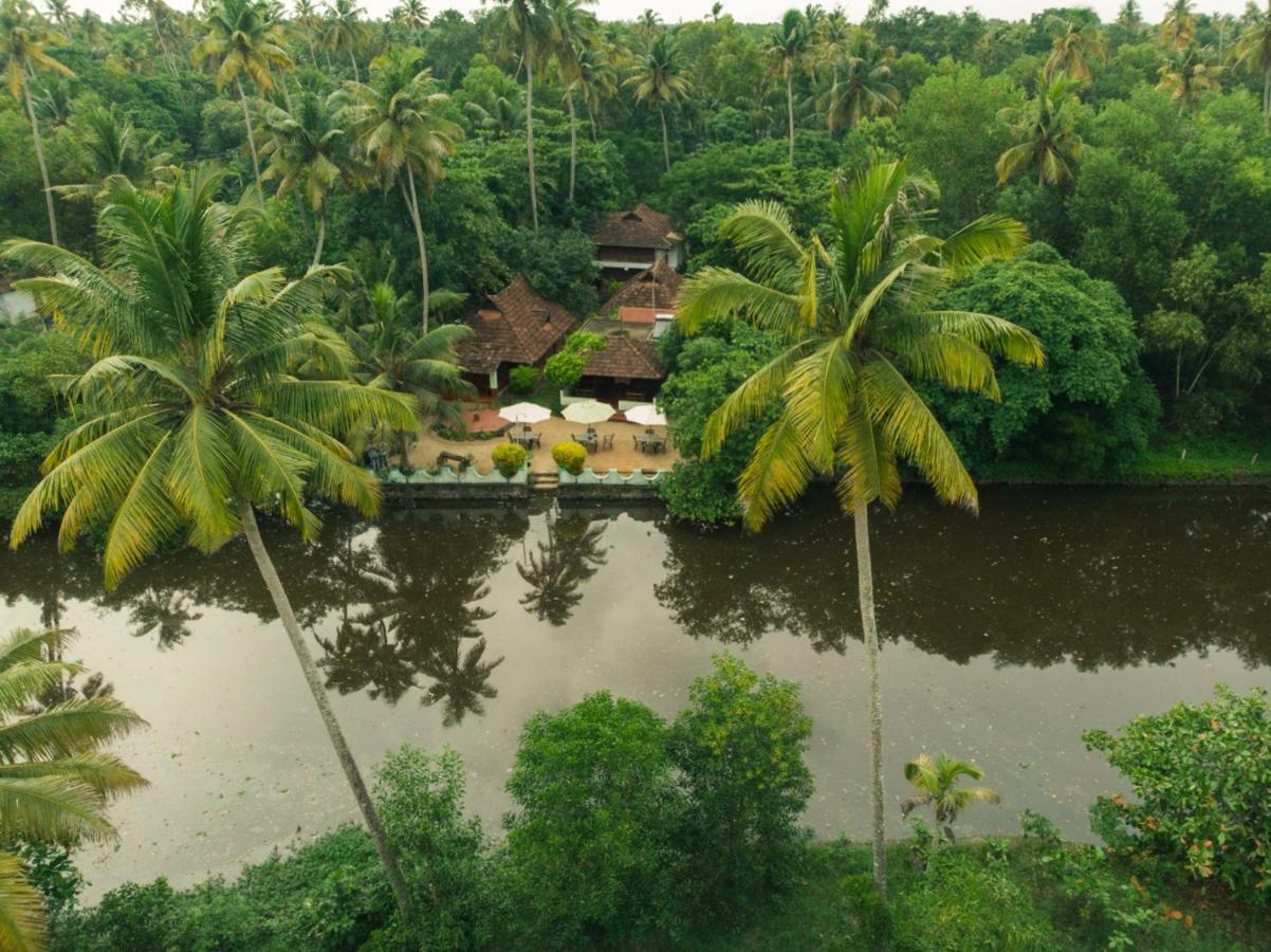 Heritage Marari Mararikulam Exterior photo